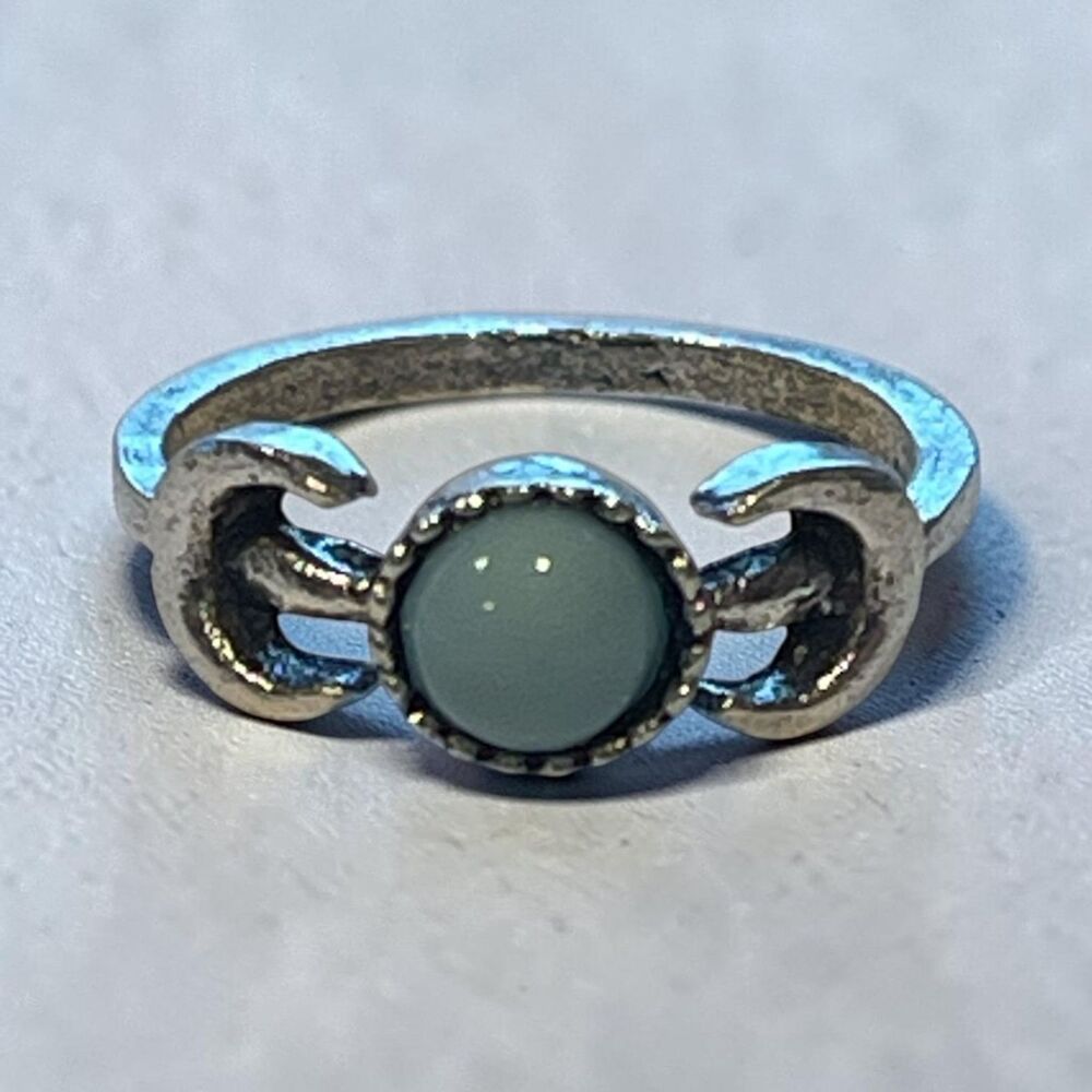 Womens Ring Size 8 Band Silver Metal Boho Nature Moons Turquoise 041-8